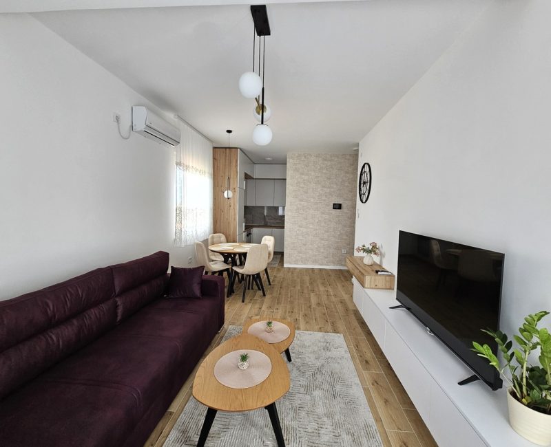 Jednoiposoban stan, 10