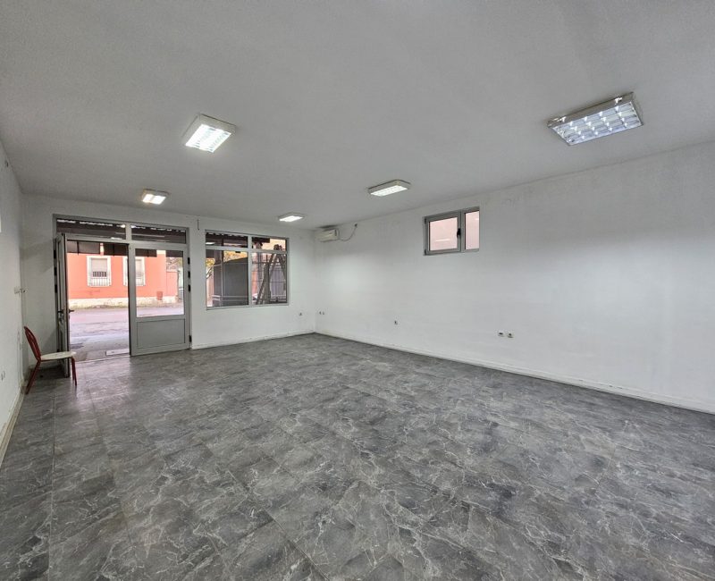 Stambeno-poslovna zgrada, centar 2